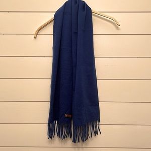 Cashmere scarf